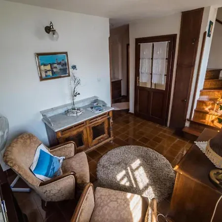 Stone House Seaside Retreat On Bra Island - Two Bedroom 1 Apartamento *
