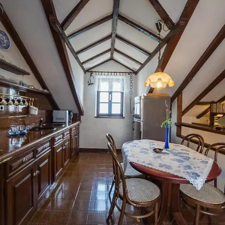 Stone House Seaside Retreat On Bra Island - Two Bedroom 1 Apartamento