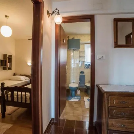 Stone House Seaside Retreat On Bra Island - Two Bedroom 1 Apartamento *