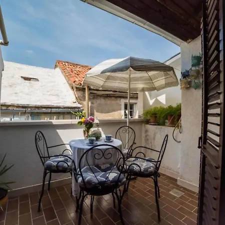 Stone House Seaside Retreat On Bra Island - Two Bedroom 1 *