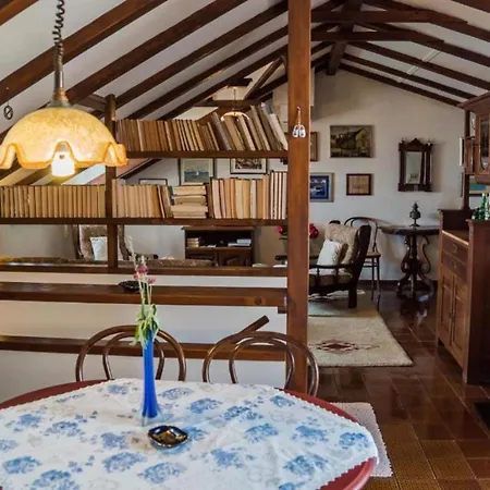 Stone House Seaside Retreat On Bra Island - Two Bedroom 1 * Sutivan